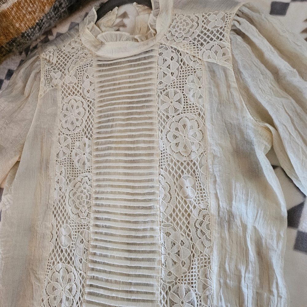 RUFFLED BLOUSE SUNDANCE CATOLOG EXCELLENT CONDITION